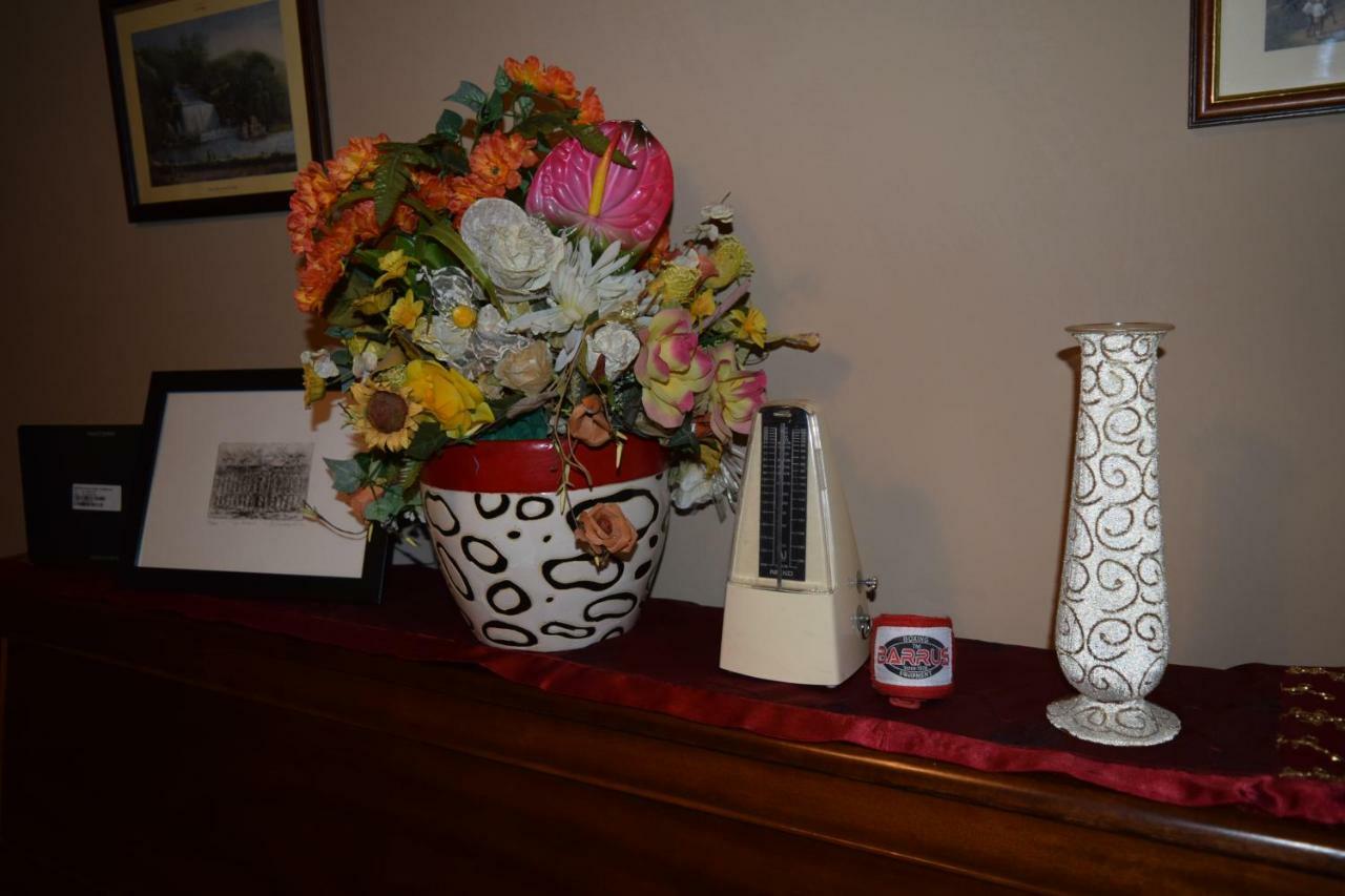 Amici Di Hackert Bed & Breakfast Caserta Exterior photo